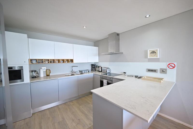 To Let 3 Bedroom Property for Rent in Dolphin Beach Western Cape